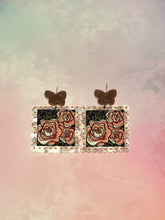 Load image into Gallery viewer, Roses Earrings