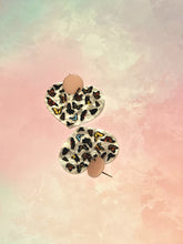 Load image into Gallery viewer, Butterfly Heart Earrings