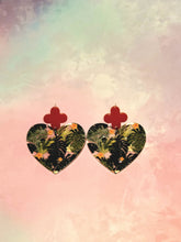 Load image into Gallery viewer, Forest Heart Earrings