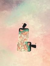 Load image into Gallery viewer, Pink Flamingo Earrings