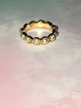 Load image into Gallery viewer, Gold Faux Pearl Ring