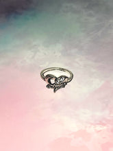 Load image into Gallery viewer, Silver Amor Heart Ring
