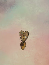 Load image into Gallery viewer, Gold &amp; Pearl Heart Clip