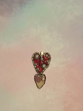 Load image into Gallery viewer, Sweetheart Pearl Heart Clip