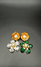 Load image into Gallery viewer, Crystal Flower Earrings