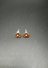 Load image into Gallery viewer, Brown Flower Studs