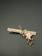 Load image into Gallery viewer, 2 Set Pearl &amp; Star Hair Clips