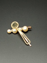 Load image into Gallery viewer, 2 Set Pearl Hair Clips