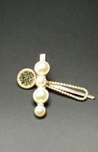 Load image into Gallery viewer, 2 Set Pearl Hair Clips