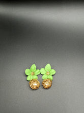 Load image into Gallery viewer, Green Ceramic Flower Earrings