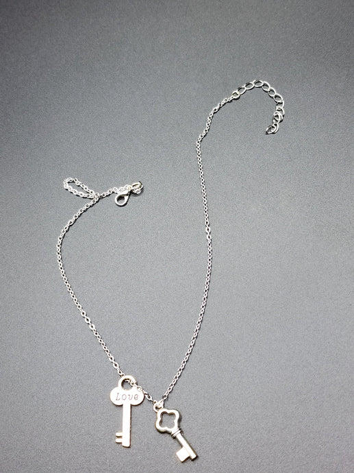 Silver Charm Choker