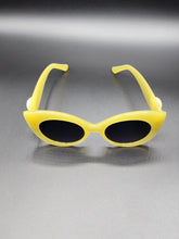 Load image into Gallery viewer, Yellow Sunglasses