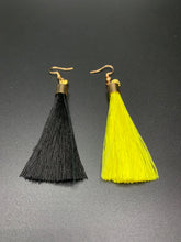 Load image into Gallery viewer, Black &amp; Yellow Siamese Tassels