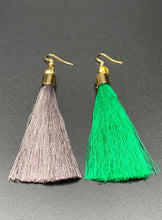 Load image into Gallery viewer, Grey &amp; Green Siamese Tassels