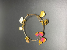 Load image into Gallery viewer, Love Mom Charm Bracelet